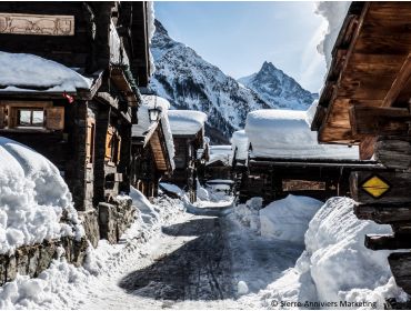 Ski village: Zinal-1