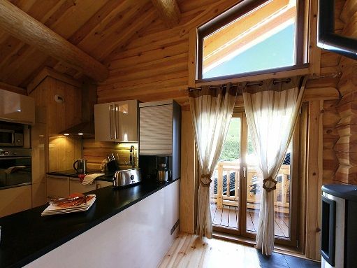 Chalet Leslie Alpen with sauna and whirlpool bath