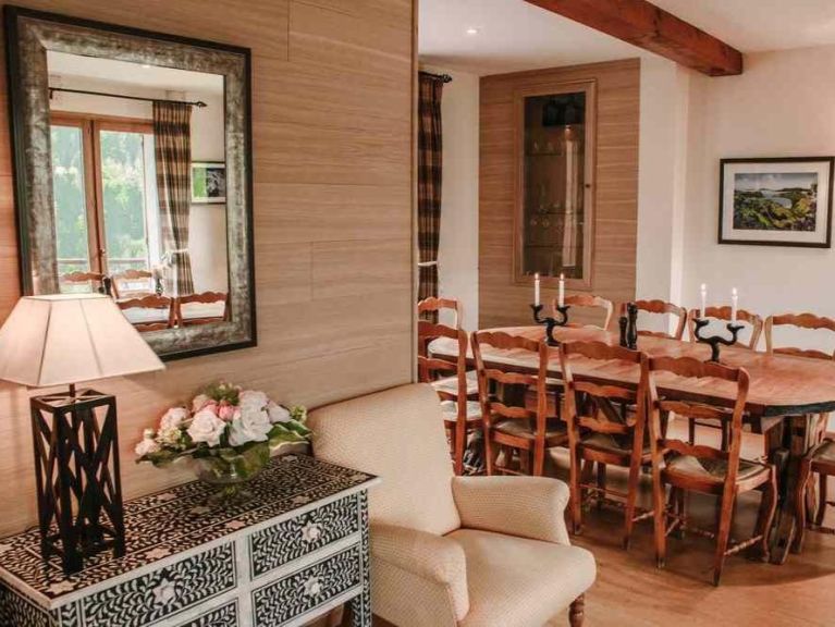 Chalet Saskia with sauna and outdoor whirlpool