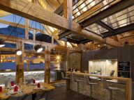 Chalet Prestige l'Atelier with sauna and outdoor whirlpool-6