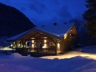 Chalet Haute Cime with outdoor whirlpool and sauna-24