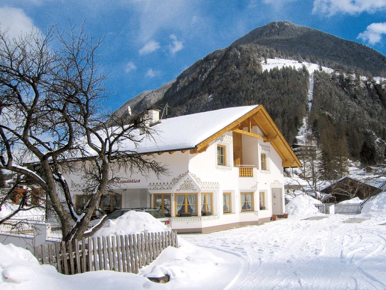 Chalet-apartment Romantica