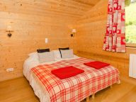 Chalet de Bettaix Ski Royal with sauna and whirlpool-10