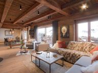 Chalet Le Lys with private pool-4