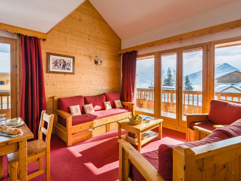 Chalet-apartment L'Ecrin des Sybelles with cabin