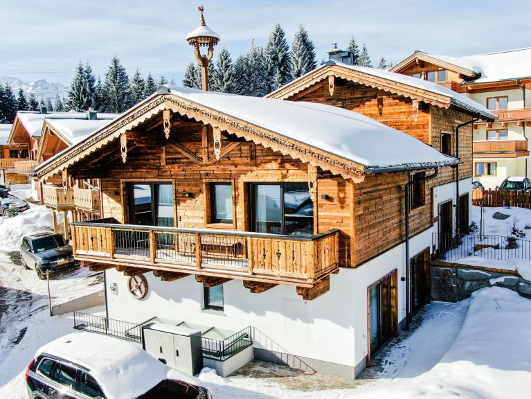 Chalet Pinzgauer Almhütte