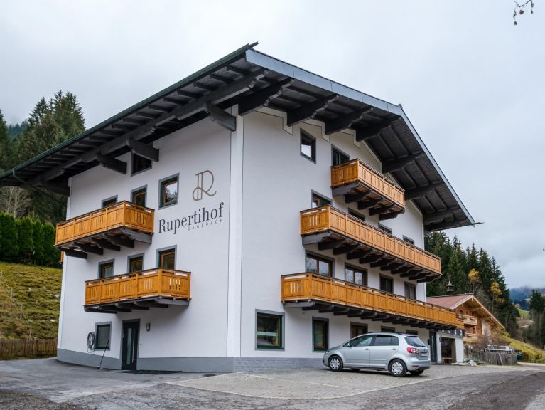 Chalet-apartment Rupertihof with infrared cabin