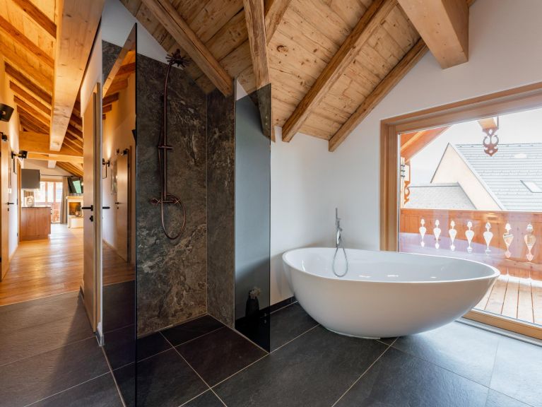 Apartment AlmApART 8-3 / Penthouse