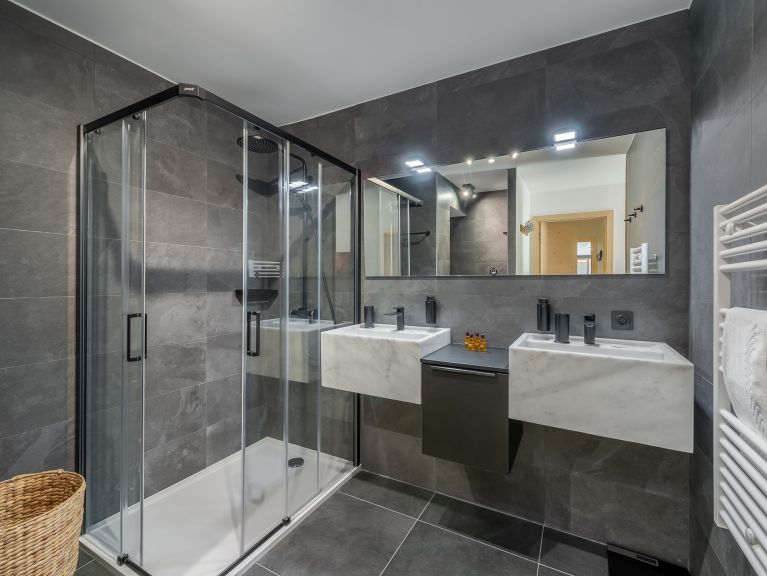 Apartment Quintessence