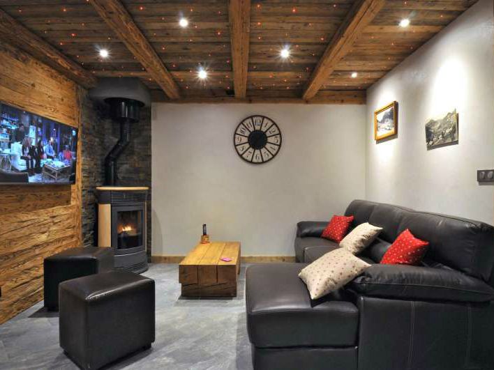 Chalet-apartment Imelda with outside-whirlpool