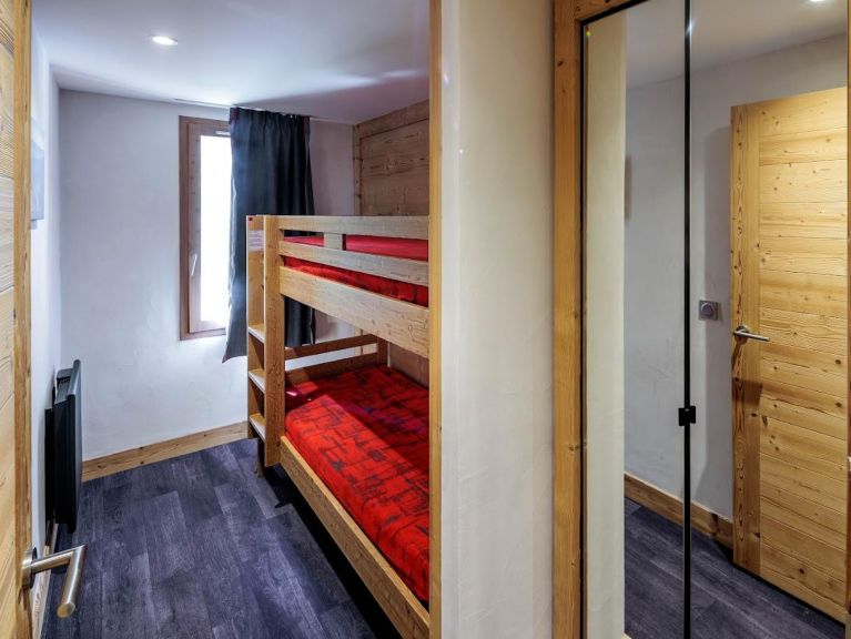 Apartment Backgammon