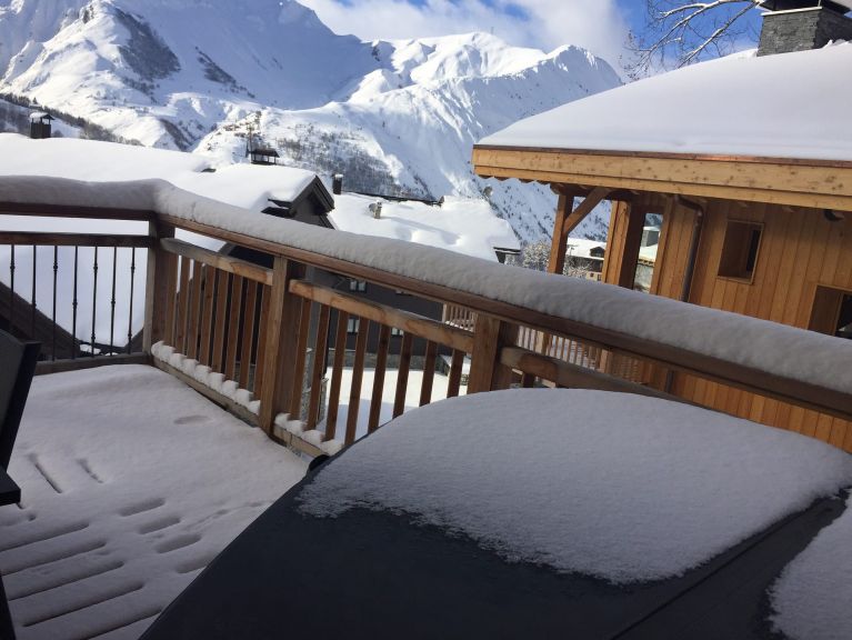 Chalet Caseblanche Corona with wood stove, sauna and outdoor whirlpool