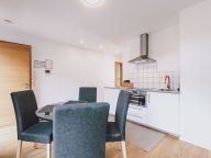 Apartment FP with side balcony-4