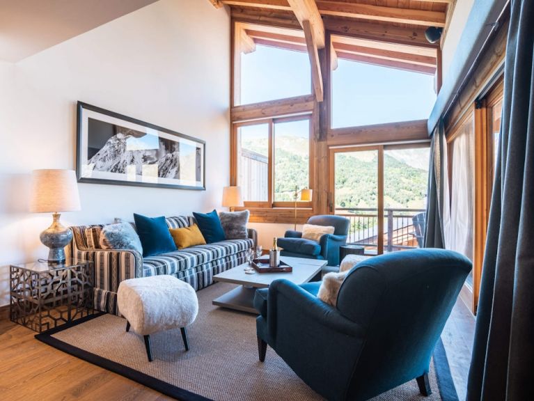 Chalet Caseblanche Peak à Vue with fire place