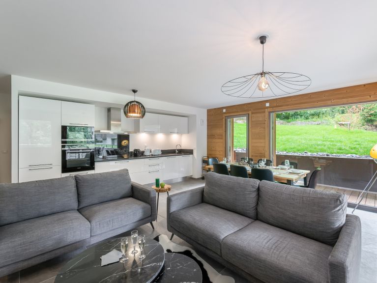 Apartment Quintessence