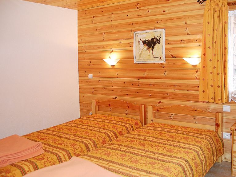 Chalet du Merle with private sauna
