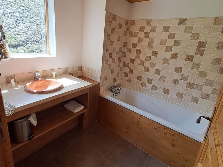 Chalet-apartment La Cime des Arcs with sauna