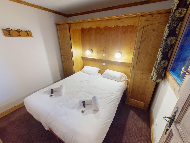 Chalet-apartment Les Arolles