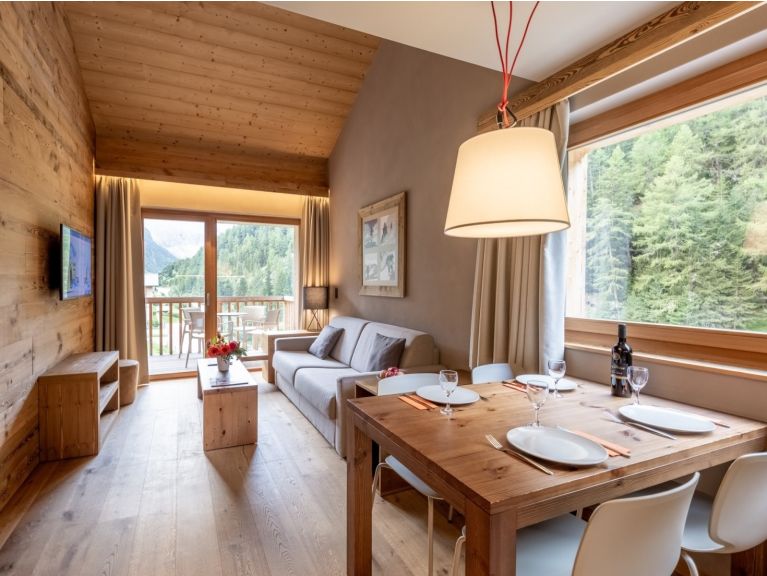 Apartment Swisspeak Resort Zinal with balcony