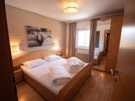 Chalet Edelweiss am See Whole building, incl. collective kitchen and dining room-67