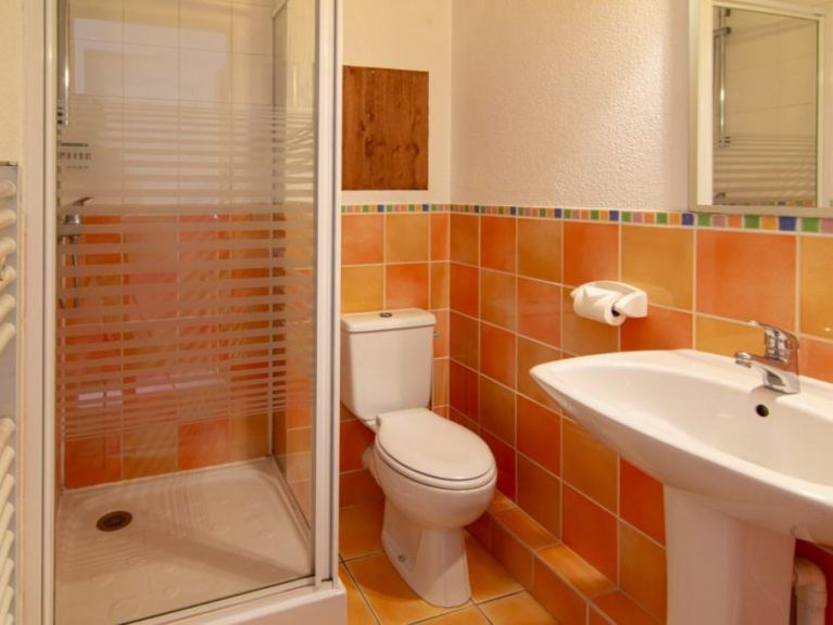 Chalet Le Chazalet including catering, sauna and outdoor whirlpool