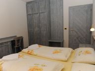 Chalet-apartment Le Cascate-6
