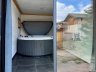Chalet Lacuzon with private sauna-14