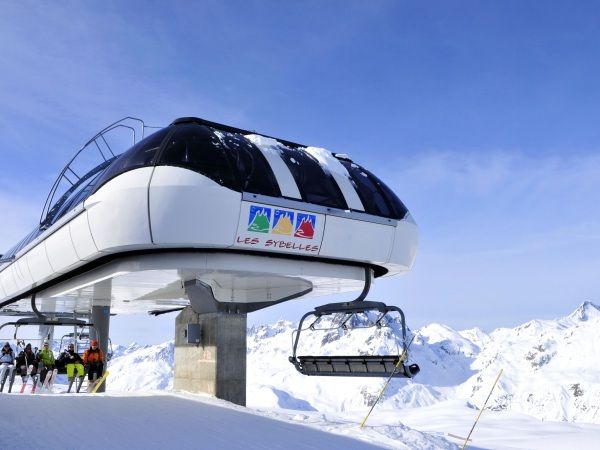 Ski region Les Sybelles-1