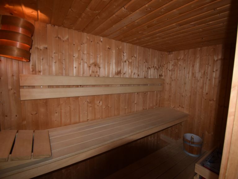 Chalet-apartment Clovis with private sauna