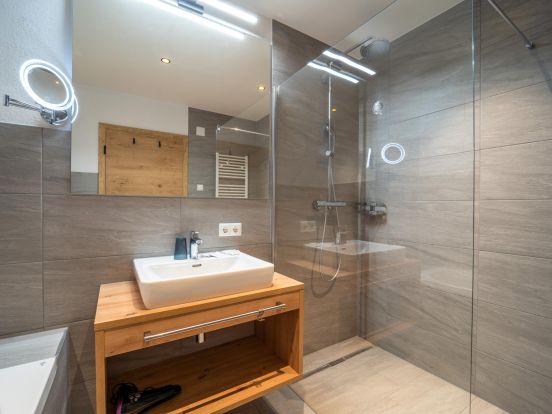 Chalet-apartment Pettneu-13