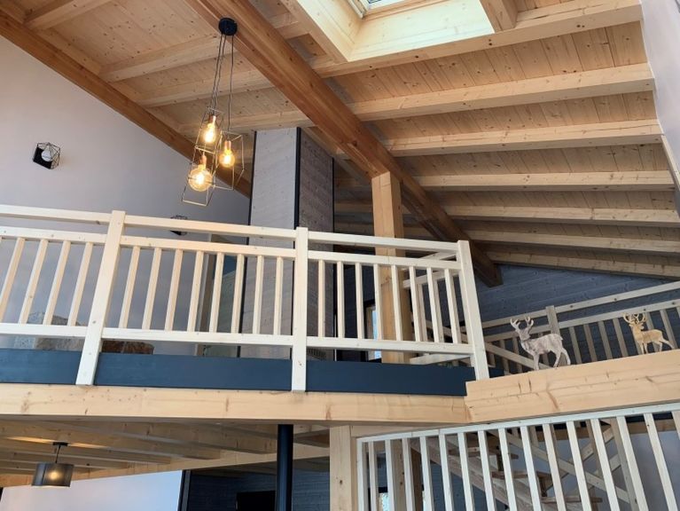 Chalet Entre Vous with outdoor whirlpool