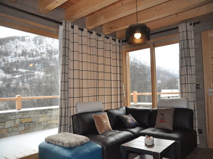 Chalet le Mas des Neiges with whirlpool and hammam