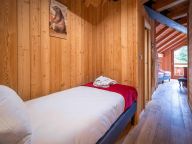 Chalet Woodpecker-17