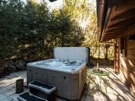 Chalet-apartment l'Ours with outside-whirlpool-3