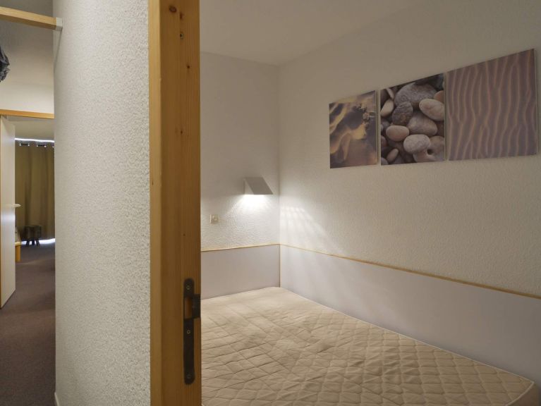 Apartment Themis