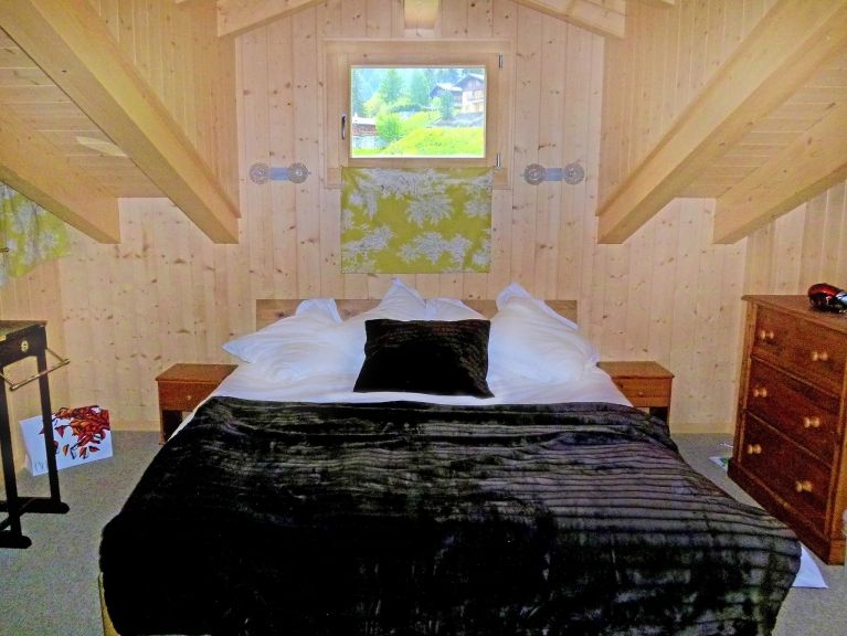 Chalet Chaud with private sauna