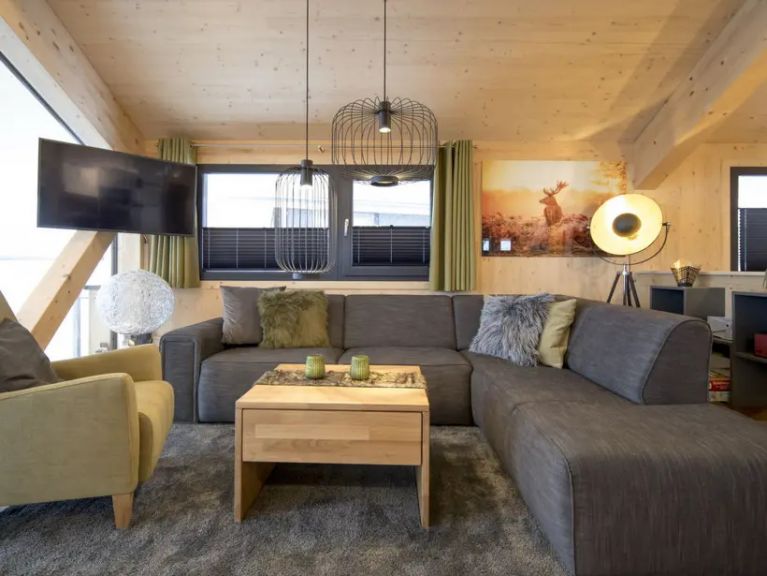 Chalet Reiteralm with outdoor hot tub