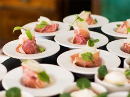 Catering amuse ski chalet