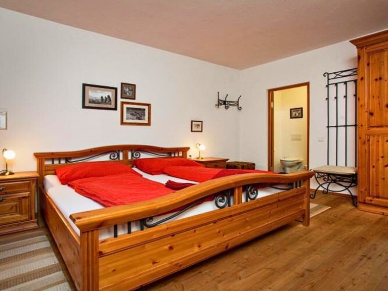 Chalet Alpinum catering included