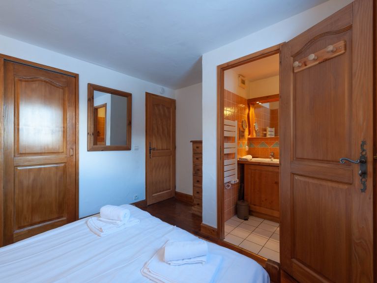 Chalet-apartment Le Hameau des Marmottes 4-rooms