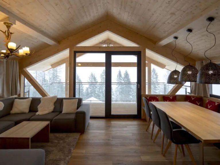 Chalet Reiteralm with outdoor whirlpool
