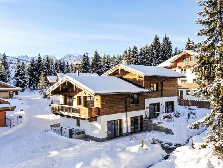 Chalet Pinzgauer Almhütte