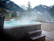 Apartment La Belette with outside-whirlpool-16