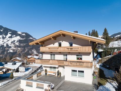 Chalet-apartment Obersteiner I-1