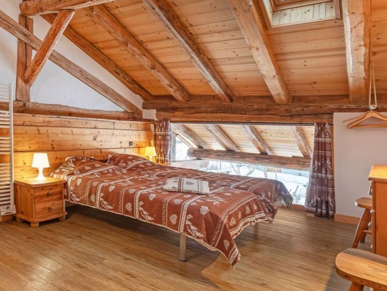 Chalet Honoré with sauna