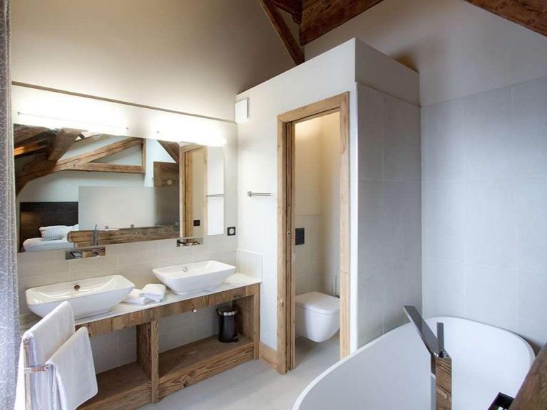 Chalet Le Lys with private pool