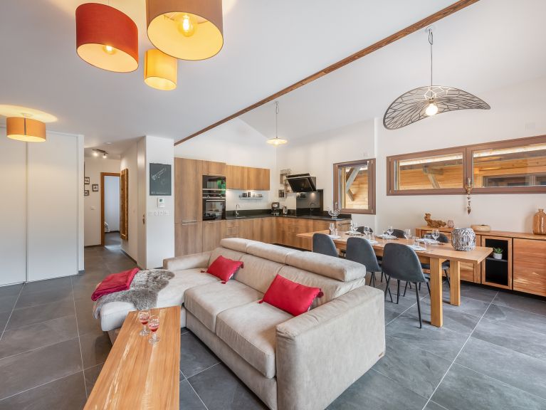 Apartment Quintessence