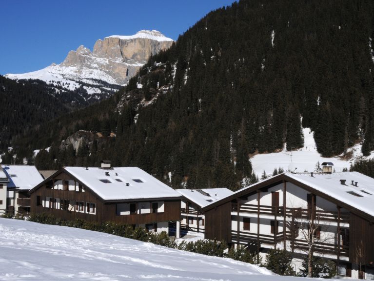 Chalet-apartment Casa Canazei