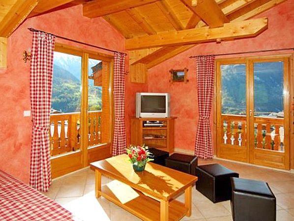 Chalet Paradis de St. Martin with sauna