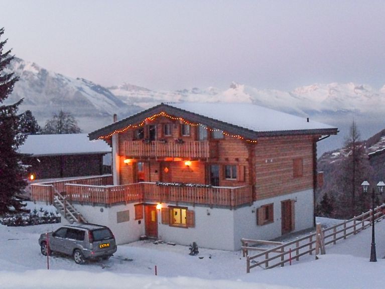 Chalet Charmille with sauna and outside-whirlpool